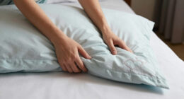 2 Best Romantic Hotel Bedding Set in 2026